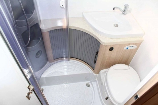                         Kamper Hobby SIESTA DE LUXE A 55 GS (model 2016)! - zdjęcie 21
                        