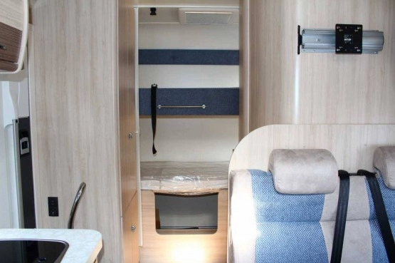                         Kamper Hobby SIESTA DE LUXE A 55 GS (model 2016)! - zdjęcie 26
                        