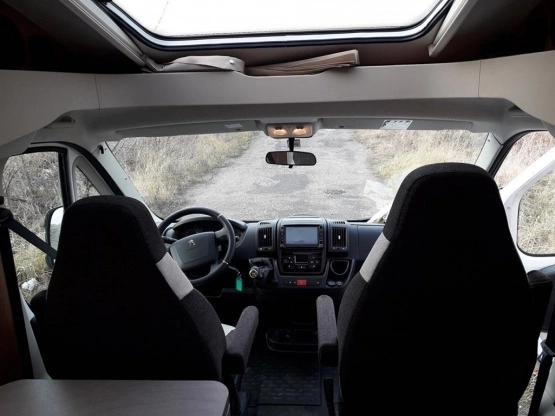                         Weinsberg "Cara Pepper" 2018 rok, przebieg 28 tyś. km - 159 00 brutto - zdjęcie 26
                        