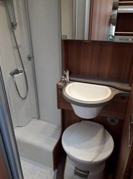                         Weinsberg "Cara Pepper" 2018 rok, przebieg 28 tyś. km - 159 00 brutto - zdjęcie 30
                        