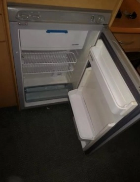                         Przyczepa kempingowa Abbey, rok 2004 - zdjęcie 3
                        