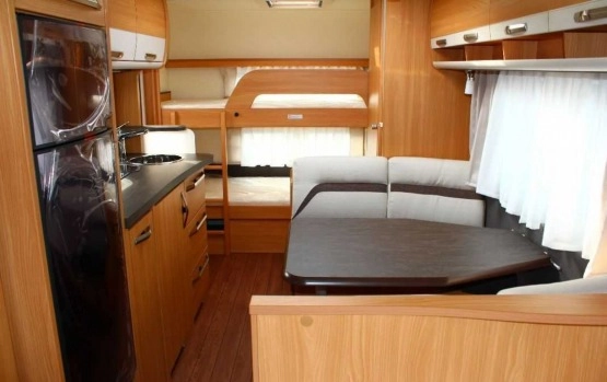                         Przyczepa kempingowa KNAUS 580 FSK SUDWIND Silver Selection - zdjęcie 3
                        