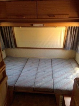                         Sprzedam przyczepę Kempingową Beyreland Vitesse 400 DD. - zdjęcie 3
                        