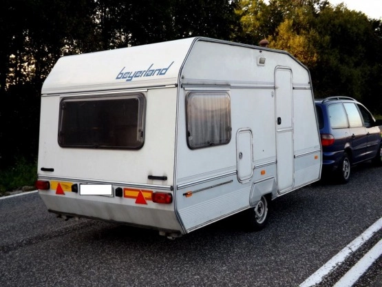                         Sprzedam przyczepę Kempingową Beyreland Vitesse 400 DD. - zdjęcie 6
                        
