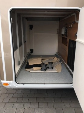                         Globetrotter XLI Premium I7850 DBM - zdjęcie 36
                        