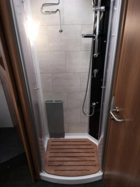                         Globetrotter XLI Premium I7850 DBM - zdjęcie 4
                        