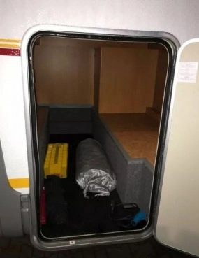                         Sunlight A6679, rok 2005 - zdjęcie 15
                        