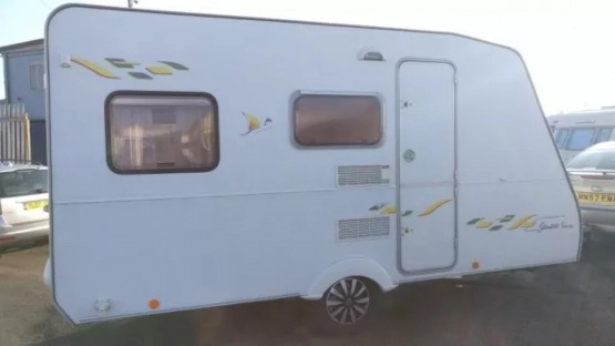                         Przyczepa kempingowa Sterckeman Starlett 4-osobowa - zdjęcie 3
                        
