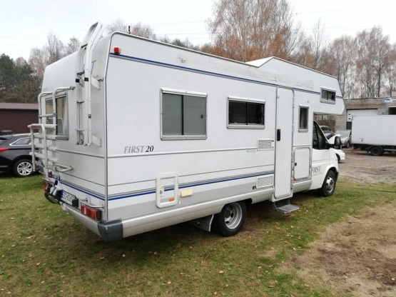                         Kamper Ford Transit z 1998 roku, uszkodzony - zdjęcie 11
                        