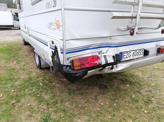                         Kamper Ford Transit z 1998 roku, uszkodzony - zdjęcie 13
                        