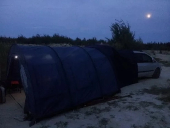                         NAMIOT DUŻY kempingowy z przedsionkiem na auto - zdjęcie 3
                        
