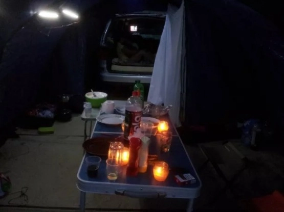                         NAMIOT DUŻY kempingowy z przedsionkiem na auto - zdjęcie 4
                        