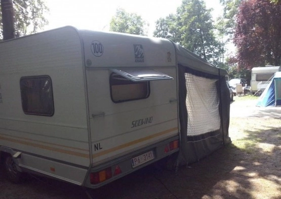                        Przyczepa kempingowa Knaus, 1993 rok - zdjęcie 4
                        