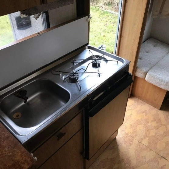                         Przyczepa kempingowa Burstner 3853 - zdjęcie 17
                        