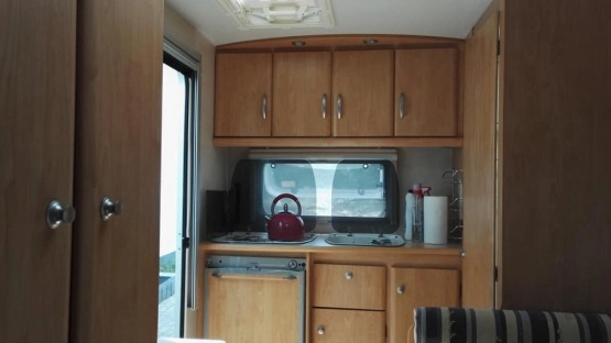                         Przyczepa kempingowa Caravelair Eldorado 420 De Luxe - zdjęcie 4
                        