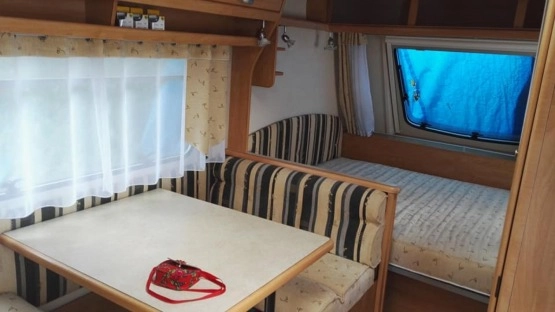                         Przyczepa kempingowa Caravelair Eldorado 420 De Luxe - zdjęcie 6
                        