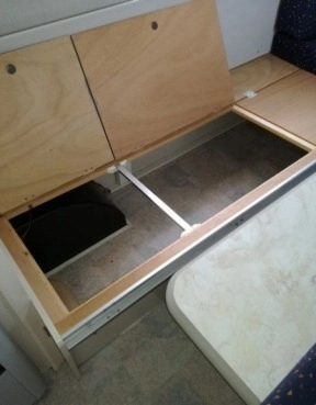                         Przyczepa marki KIP 41 SunLine. - zdjęcie 20
                        