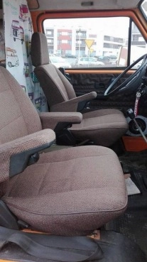                         VW T3 kamper dla fana - zdjęcie 3
                        