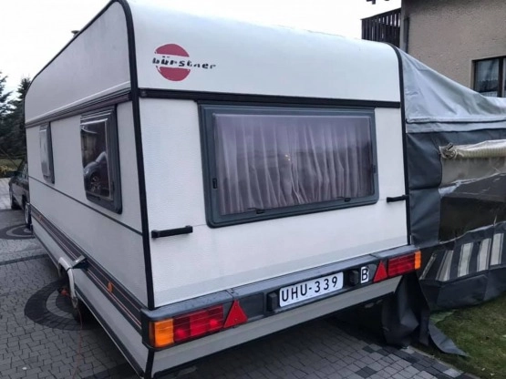                         Przyczepa campingowa Burstner LUX 455 TN, przedsionek, łazienka, woda, truma, podłoga do przedsionka - zdjęcie 17
                        