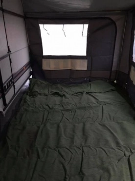                         Przyczepa campingowa Burstner LUX 455 TN, przedsionek, łazienka, woda, truma, podłoga do przedsionka - zdjęcie 19
                        