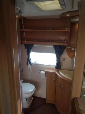                         Przyczepa kempingowa 2-3 osobowa - zdjęcie 4
                        