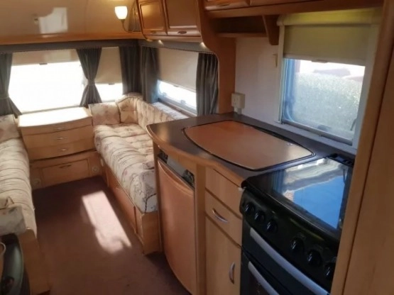                         Przyczepa kempingowa 2-3 osobowa - zdjęcie 5
                        