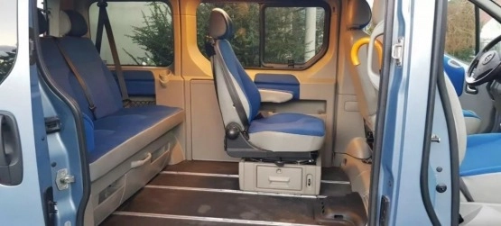                         Opel Vivaro Westfalia 2009 - zdjęcie 4
                        