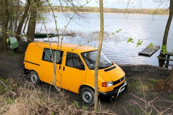                         VW T4, 2.5 TDI, 2002 r., ABS, KLIMA - Mini Kamper - 5 osobowe - zdjęcie 1
                        