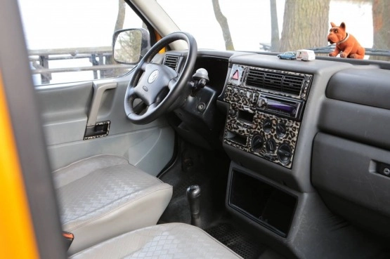                         VW T4, 2.5 TDI, 2002 r., ABS, KLIMA - Mini Kamper - 5 osobowe - zdjęcie 3
                        