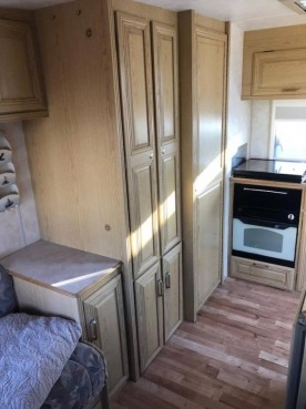                         Przyczepa kempingowa COMPASS CALIBRA - zdjęcie 10
                        