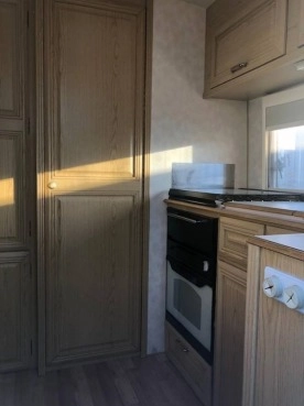                         Przyczepa kempingowa COMPASS CALIBRA - zdjęcie 3
                        