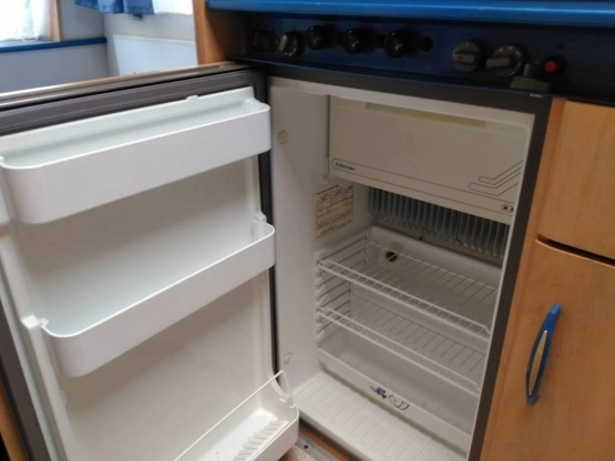                         Hobby 400 De Luxe, 1998 rok - zdjęcie 14
                        