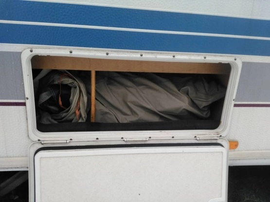                         Hobby 400 De Luxe, 1998 rok - zdjęcie 5
                        