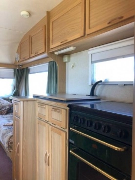                         Przyczepa kempingowa ELDDIS HURRICANE XL + MOTO MOVER - zdjęcie 3
                        