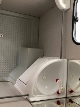                         Przyczepa kempingowa ADRIA PRIMA - zdjęcie 4
                        