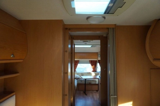                         Przyczepa kempingowa AVONDALE EAGLE + WENTYLATOR - zdjęcie 4
                        