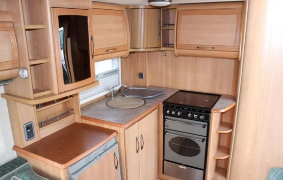                         Przyczepa kempingowa ACE, rok produkcji 2005 - zdjęcie 15
                        