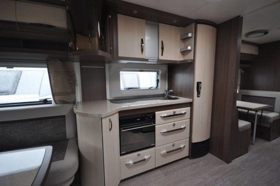                         Przyczepa kempingowa Hobby 720 UKFe prestige - zdjęcie 4
                        