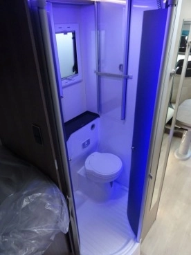                         KAMPER CHAUSSON 767GA TITANIUM TRANSIT 170 KM AUTOMAT NOWY! MODEL 2019 - zdjęcie 16
                        