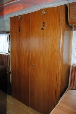                         ERIBA TROLL Zabytkowa! 4 os. z częścią łazienkową! Zarejestrowana! BDB - zdjęcie 3
                        