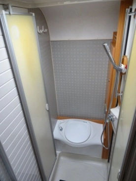                         KAMPER BURSTNER MARANO T640 DUCATO 2.3 JTD 2006 - zdjęcie 13
                        