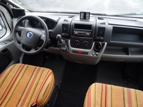                         KAMPER BURSTNER MARANO T640 DUCATO 2.3 JTD 2006 - zdjęcie 19
                        