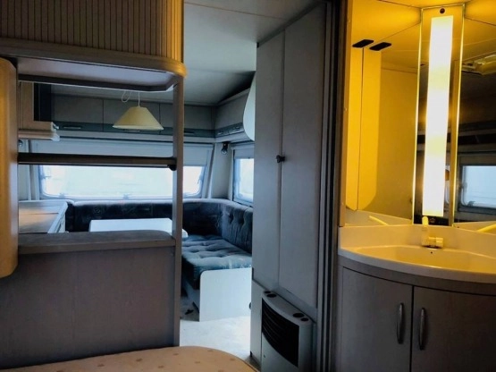                         Przyczepa kempingowa HOBBY EXCELLENT 495 - zdjęcie 8
                        