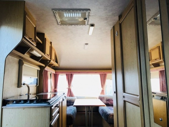                         Przyczepa kempingowa COACHMAN MIRAGE - zdjęcie 6
                        