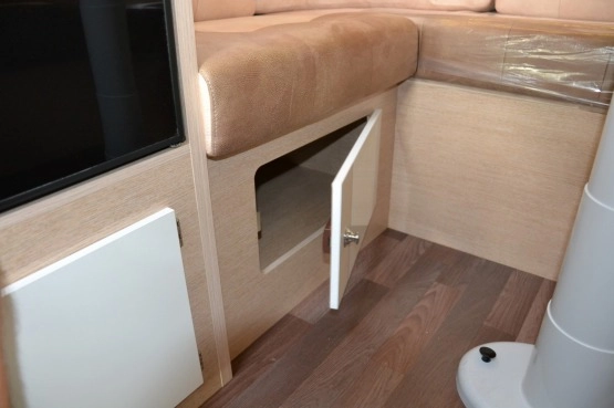                         ILUSION CARAVANING XMK 650 H PLUS 2.0 130KM tylko 6.60m ! - zdjęcie 17
                        