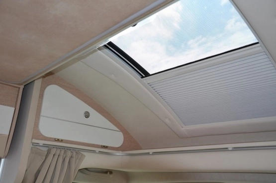                         ILUSION CARAVANING XMK 665 H 2.0 130KM tylko 6.60m ! - zdjęcie 15
                        