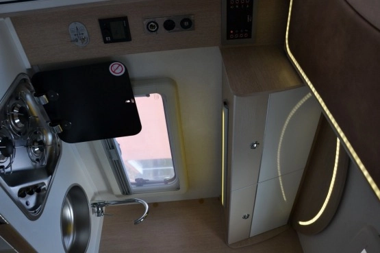                         ILUSION CARAVANING XMK 665 H 2.0 130KM tylko 6.60m ! - zdjęcie 20
                        