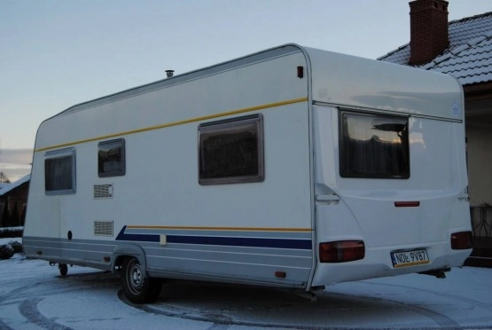                         BURSTNER 530 Zarejestrowana! 6-osobowa! Łóżko piętrowe! Przedsionek! Ciepła woda! - zdjęcie 8
                        