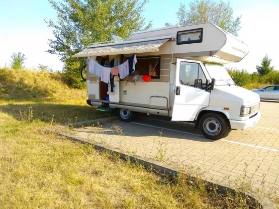                         Kamper Citroen C25 Hymer Camp 55 - zdjęcie 6
                        