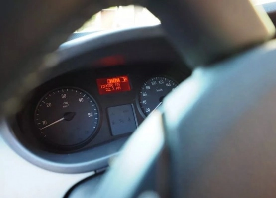                         Sprzedam Opel Vivaro I - zdjęcie 20
                        